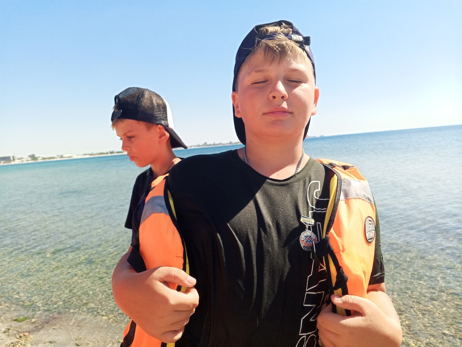 Евпатория: Спасение на воде: Урок мужества в лагере "Лучистый"! ☀️🌊