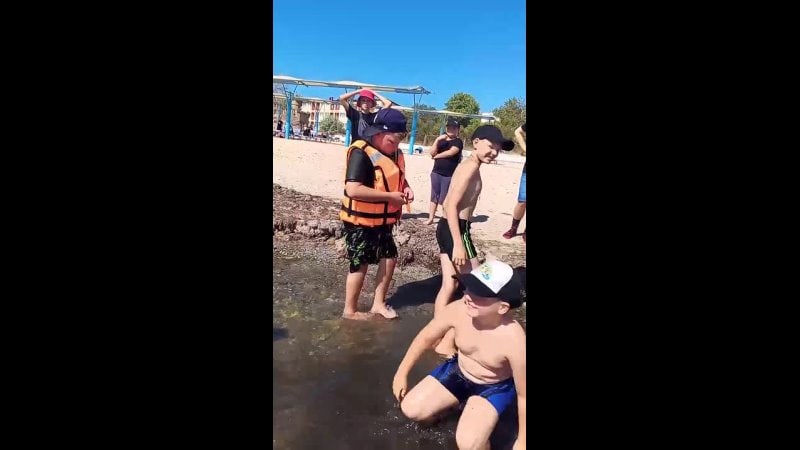 В детском оздоровительном лагере «Лучистый» прошел обучающий мастер-класс по спасению на воде…