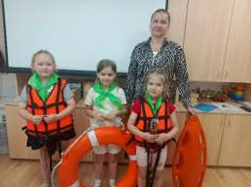 Детям летнего лагеря о безопасном поведении на водоемах