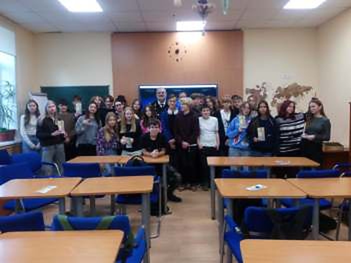 Три урока патриотизма и гражданственности провел Председатель Центрального Совета Региональной общественной организации «Общество спасения на водах в Удмуртской Республике» Владимир Черников
