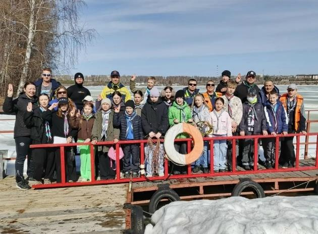 Следопыты Морского отряда приняли участие в учениях на льду