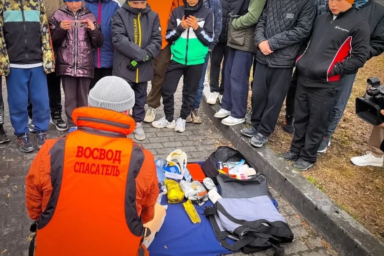 Сегодня, 9 апреля, спасатели СвРОООО ВОСВОД совместно с сотрудниками Центра ГИМС ГУ МЧС России…
